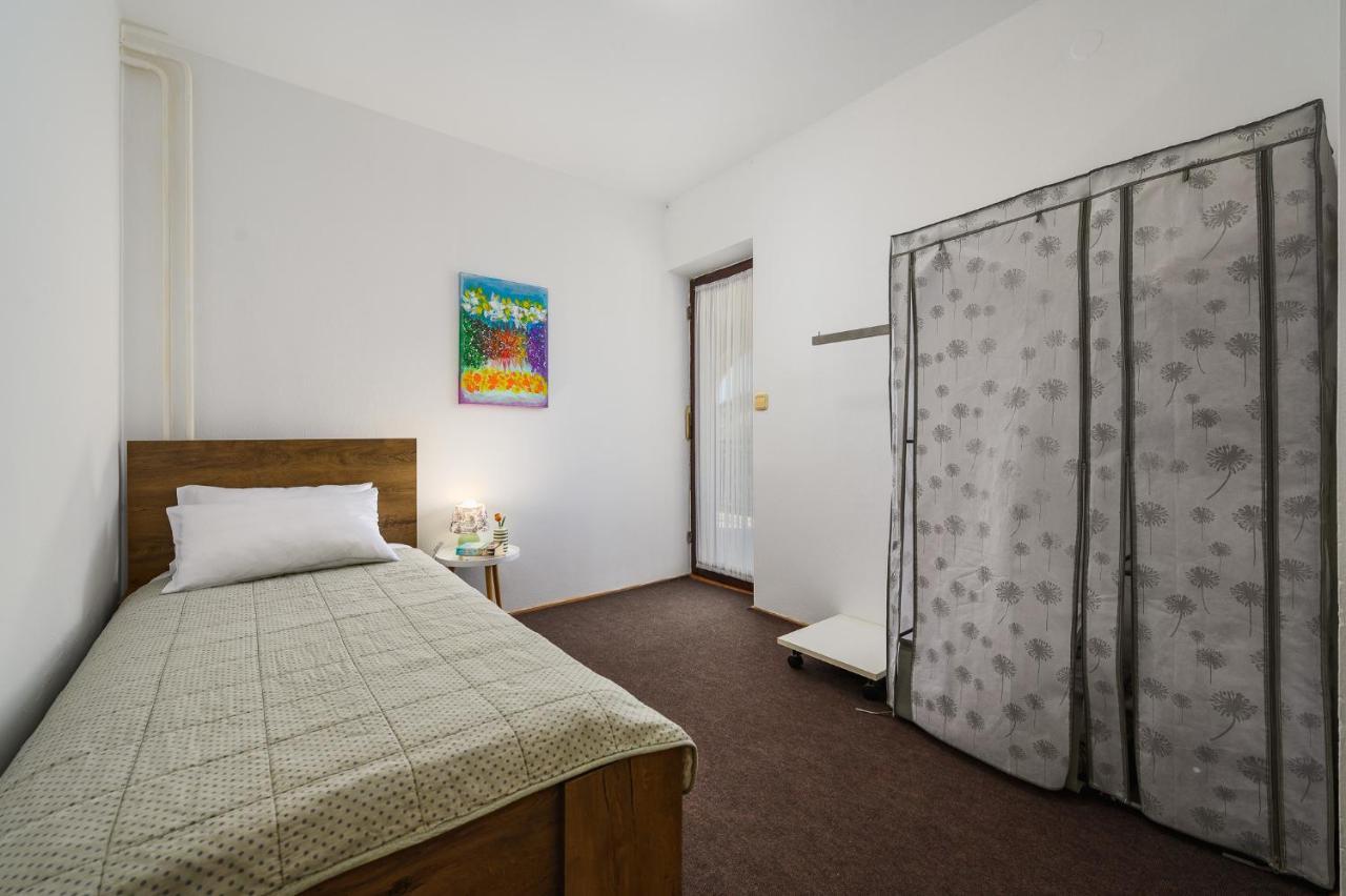 Apartma Josipa *