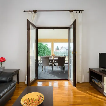 Apartments Josipa Porec Exterior photo