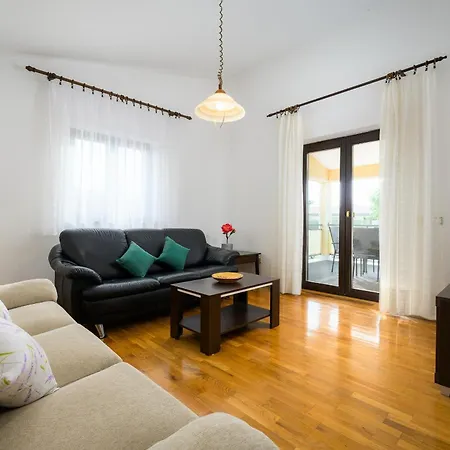 Apartments Josipa Porec Exterior photo