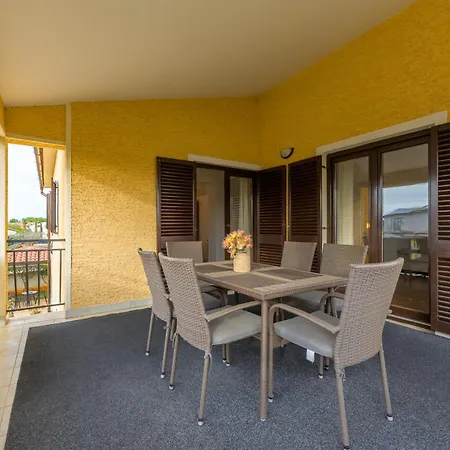 Apartments Josipa Porec Exterior photo