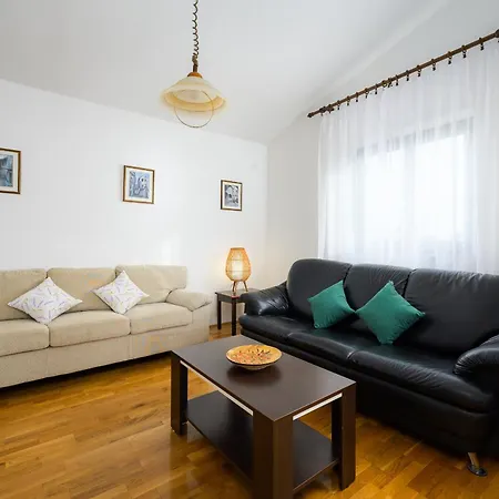 Apartments Josipa Porec Exterior photo
